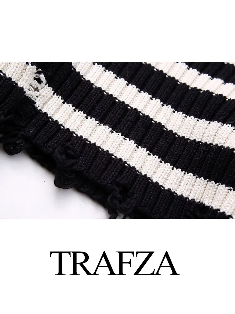 TRAFZA Пролетта Нов дамски Моден Кратък пуловер с висока яка в черно-бяла лента и дълги ръкави Модерен Универсален Пуловер Изображение 2
