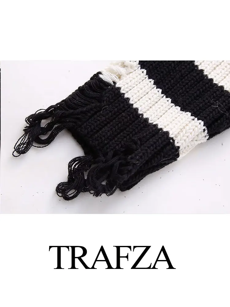 TRAFZA Пролетта Нов дамски Моден Кратък пуловер с висока яка в черно-бяла лента и дълги ръкави Модерен Универсален Пуловер Изображение 3