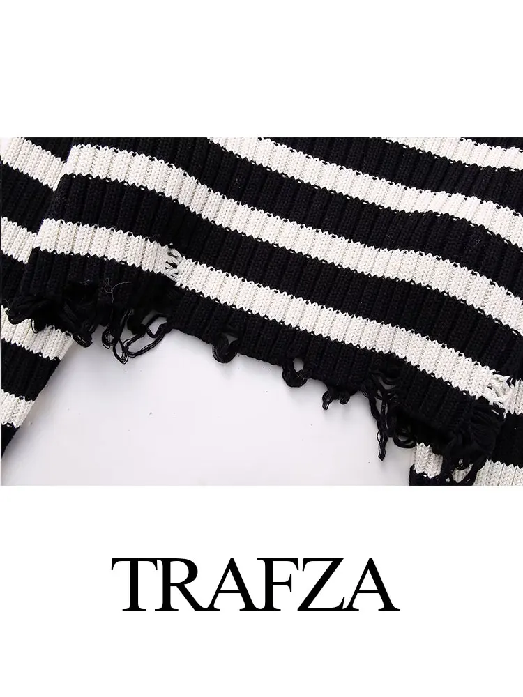 TRAFZA Пролетта Нов дамски Моден Кратък пуловер с висока яка в черно-бяла лента и дълги ръкави Модерен Универсален Пуловер Изображение 4