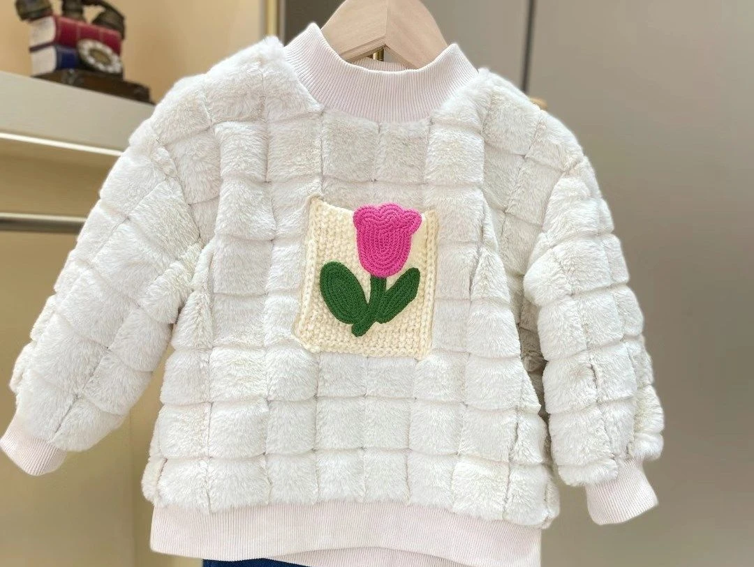 Зимна Корея hoody за малки момичета 2023 година Плюс Velvet Топло Топ за момиченца с дълъг ръкав, Пуловери с бродерия във формата на цвете за малки момичета Изображение 5