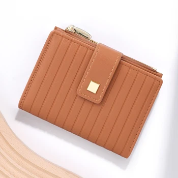 Модерен кратък чантата с релефно райе за жени, многоцелеви чантата си голям капацитет за съхранение на парични карти